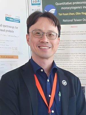 海洋大學食品科學系主任 陳泰源教授